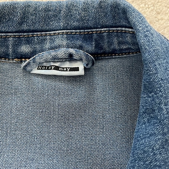 Denim jacket - Picture 4 of 6